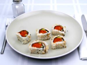 1 serving (198 g) Spicy Tuna Roll