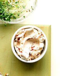 1 serving (2 oz) Reduced Fat Sun-Dried Tomato Cream Cheese Spread