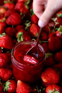 1 serving (2 oz) Strawberry Topping