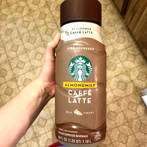 1 serving (20 oz) Caffe Latte with Almond Milk (Venti)