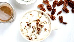 1 serving (20 oz) Maple Pecan Latte (Venti)