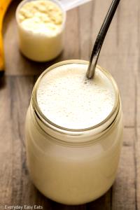 1 serving (20 oz) Vanilla Smoothie (Regular)