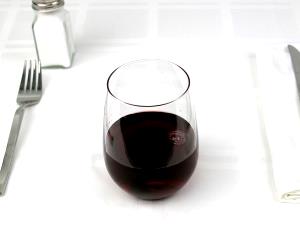 1 serving (206 g) Merlot