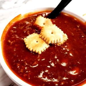 1 serving (217 g) Krystal Chili
