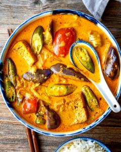 1 serving (22 g) Curry