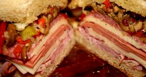 1 serving (228 g) 1/4 Turkey Muffaletta