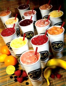 1 serving (24 oz) Pomegranate Plunge Smoothie
