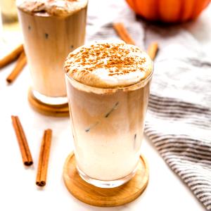 1 serving (24 oz) Pumpkin Spice Iced Latte (Medium)