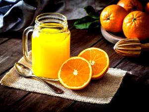 1 serving (240 ml) Orange Juice (Small)