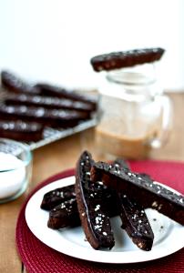 1 serving (2.5 oz) Chocolate Biscotti