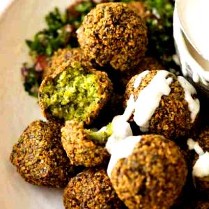 1 serving (2.5 oz) Plain Falafel