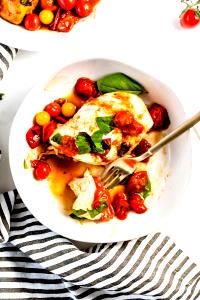 1 serving (266.8 g) Zesty Roma Chicken & Shrimp