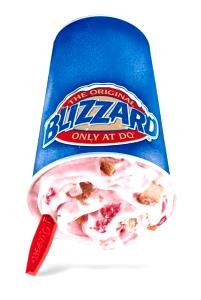 1 serving (280 g) Strawberry CheeseQuake Blizzard (Small)