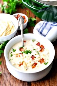 1 serving (288 g) New England Clam Chowder Soup (Bowl)