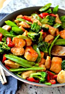1 serving (294.83 g) Ginger Chicken Stir Fry