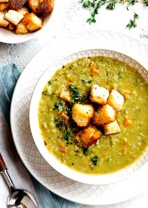 1 serving (297 g) Split Pea and Ham Soup