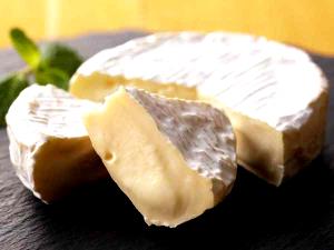 1 Serving (30.0 G) Camembert Cheese