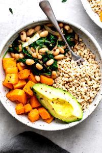 1 serving (304 g) Bountiful Barley Bowl