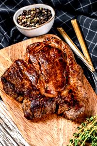 1 Serving (308.0 G) Chuck Eye Steak, grilled