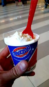 1 serving (319 g) Confetti Cake Blizzard (Small)