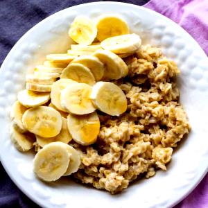 1 serving (325 g) Maple Banana Oatmeal (Medium)