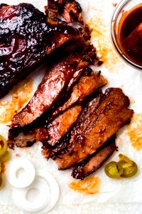 1 serving (337 g) Chopped Brisket with BBQ Sauce