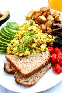 1 serving (340 g) Three Layer Scramble