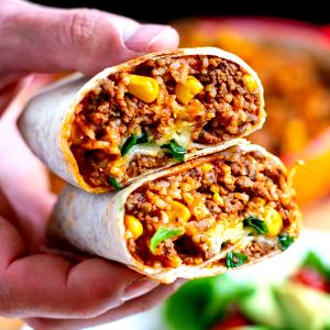 1 serving (382 g) Mini Bean and Cheese Burrito with Chicken