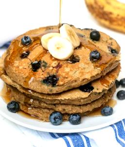 1 serving (394.74 g) Blueberry Banana Pancake Platter