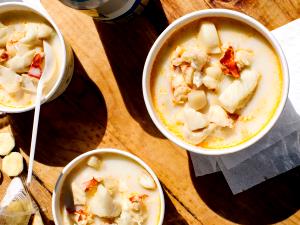 1 serving (397 g) Seafood Chowder (Large)