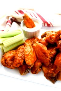 1 serving (425 g) Buffalo Chicken