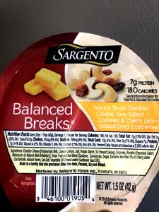 1 serving (43 g) Sharp Cheddar Cranberries & Cashews