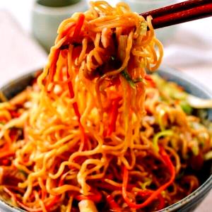 1 serving (432 g) Chicken Yakisoba