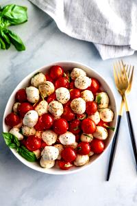 1 serving (5 oz) 3 Tomato Caprese Salad