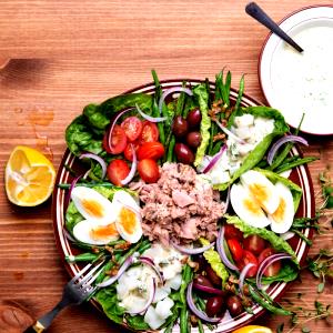 1 serving (5 oz) Low Carb Nicoise Salad