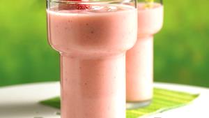 1 serving (535 g) White Peach Berry Smoothie (Small)