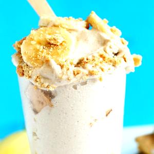 1 serving (542 g) Banana Cream Pie Blizzard (Large)
