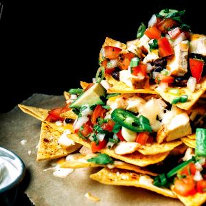 1 serving (544 g) Nachos Grande Chicken