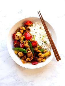 1 serving (5.5 oz) Thai Cashew Chicken