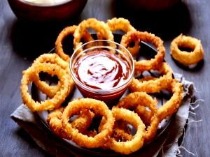 1 serving (59 g) Onion Ring Dip
