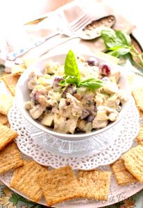 1 serving (590 g) Chicken Salad Plate