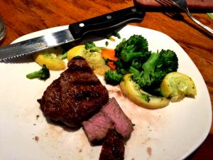 1 serving (6 oz) Outback Special (6 oz)