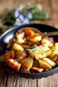 1 serving (6 oz) Rosemary Potatoes