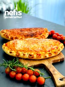 1 serving (624 g) Calzone - Combo (Medium)