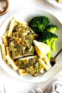 1 serving (6.5 oz) Baked Pesto Chicken