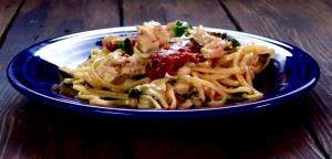 1 serving (698 g) Mediterranean Linguini with Chicken