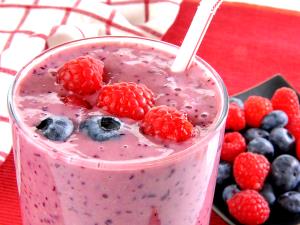 1 serving (8 oz) Apple Berry with Fiber Smoothie