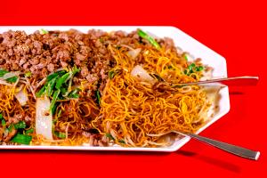 1 serving (8 oz) Double Pan-Fried Pork Noodles