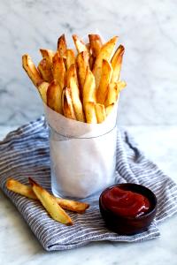 1 serving (8 oz) Wedge Cut Fries Regular