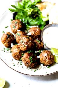 1 serving (83 g) Beef Meat Balls